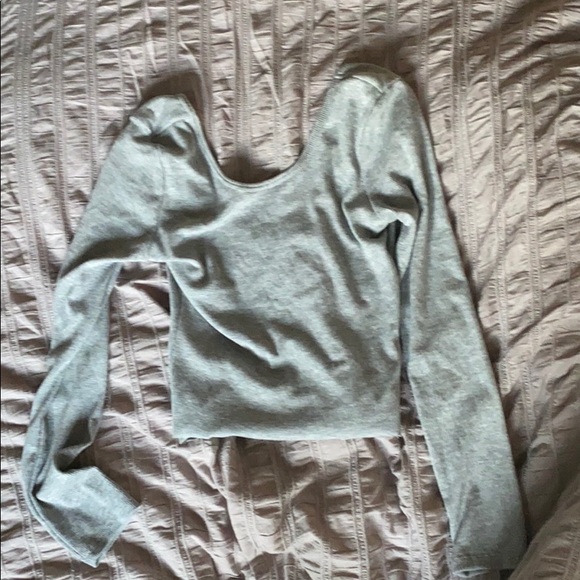 Cropped long sleeve